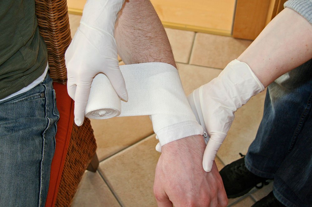 KERBL works Handschuhe Latex 100 Stk Größe M gepudert
