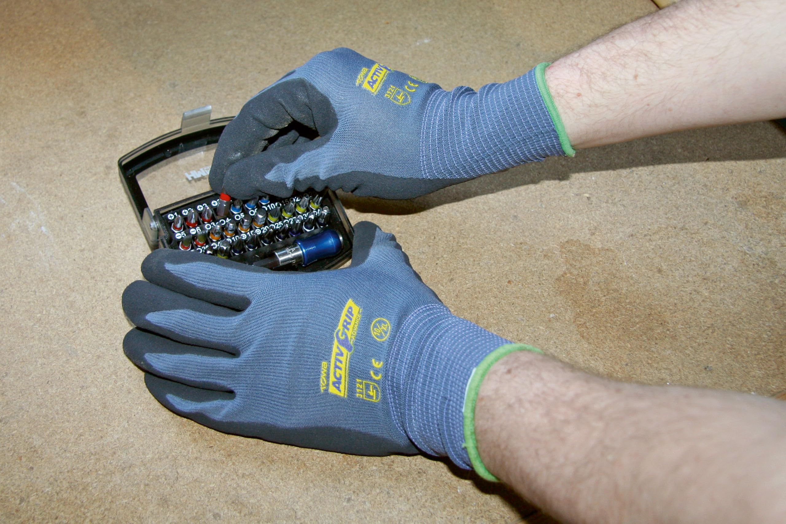 KERBL ActivGrip Advance Nitril-Handschuh Ölbeständig Gr. 9/L