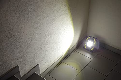 KERBL works WorkFire Pro 30W LED-Akkustrahler mit Powerbank