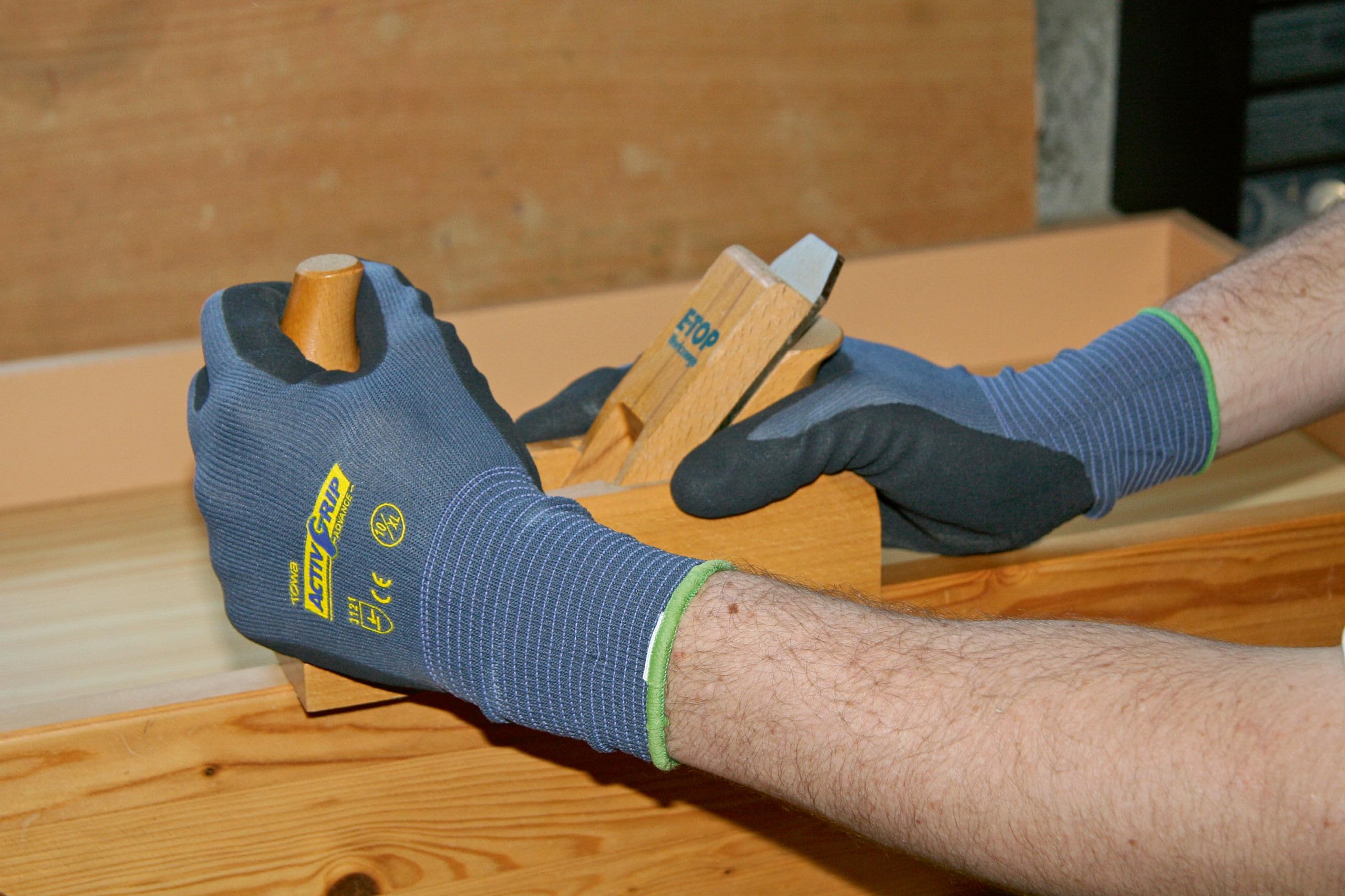 KERBL ActivGrip Advance Nitril-Handschuh Ölbeständig Gr. 9/L